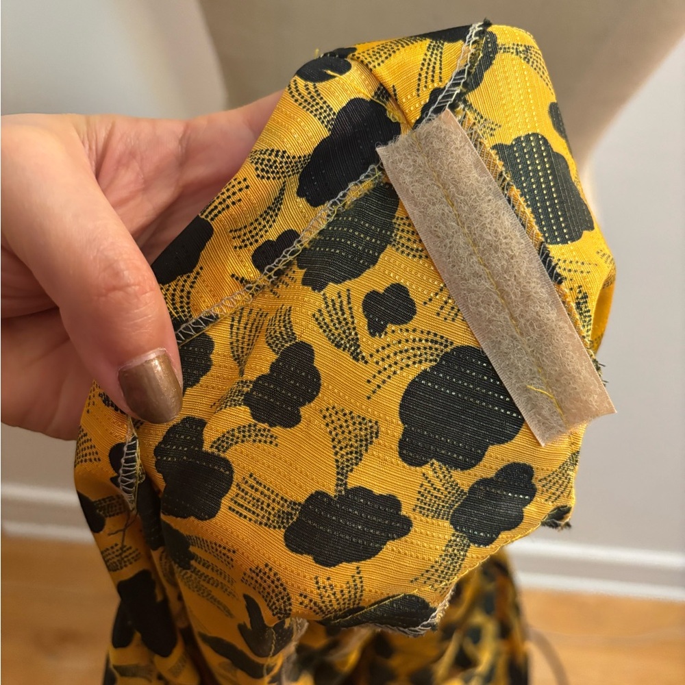 Vintage Yellow and Black Pattern Long Sleeve Dress - S - Picture 12 of 14